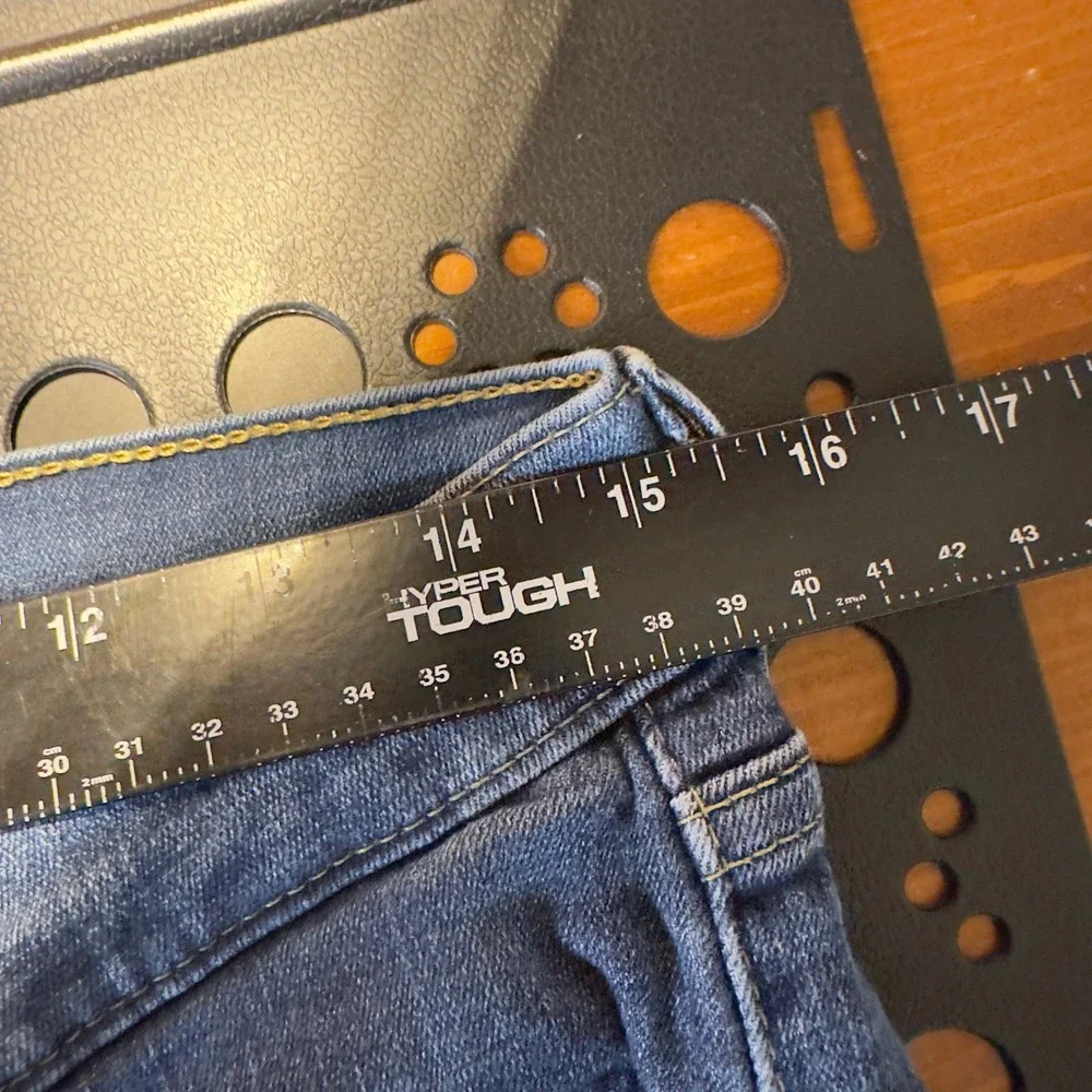 Levi's 311 Shaping Skinny Jeans Womens‎ 30 Blue Mid Rise Stretch Denim Pants